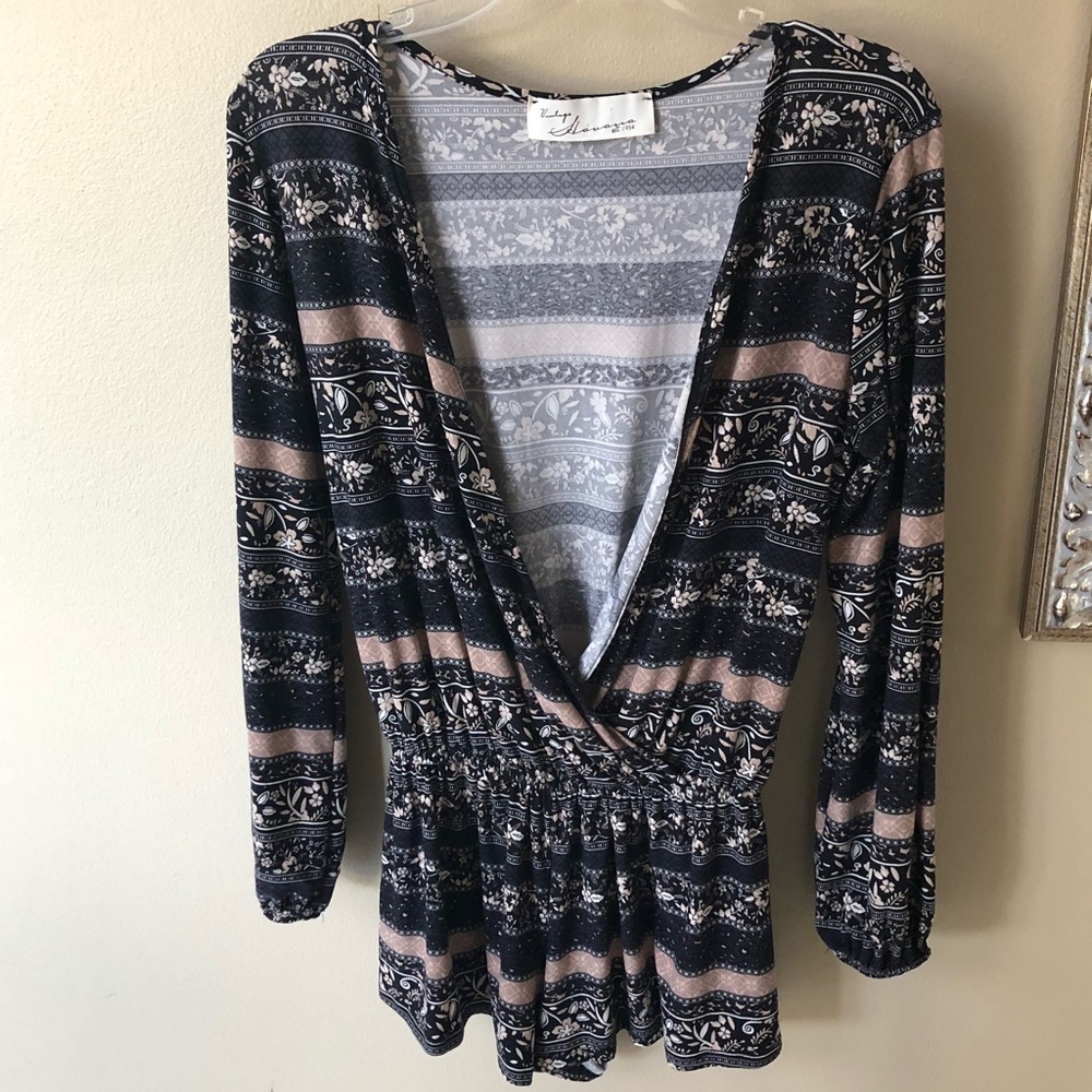 Patterned romper size S